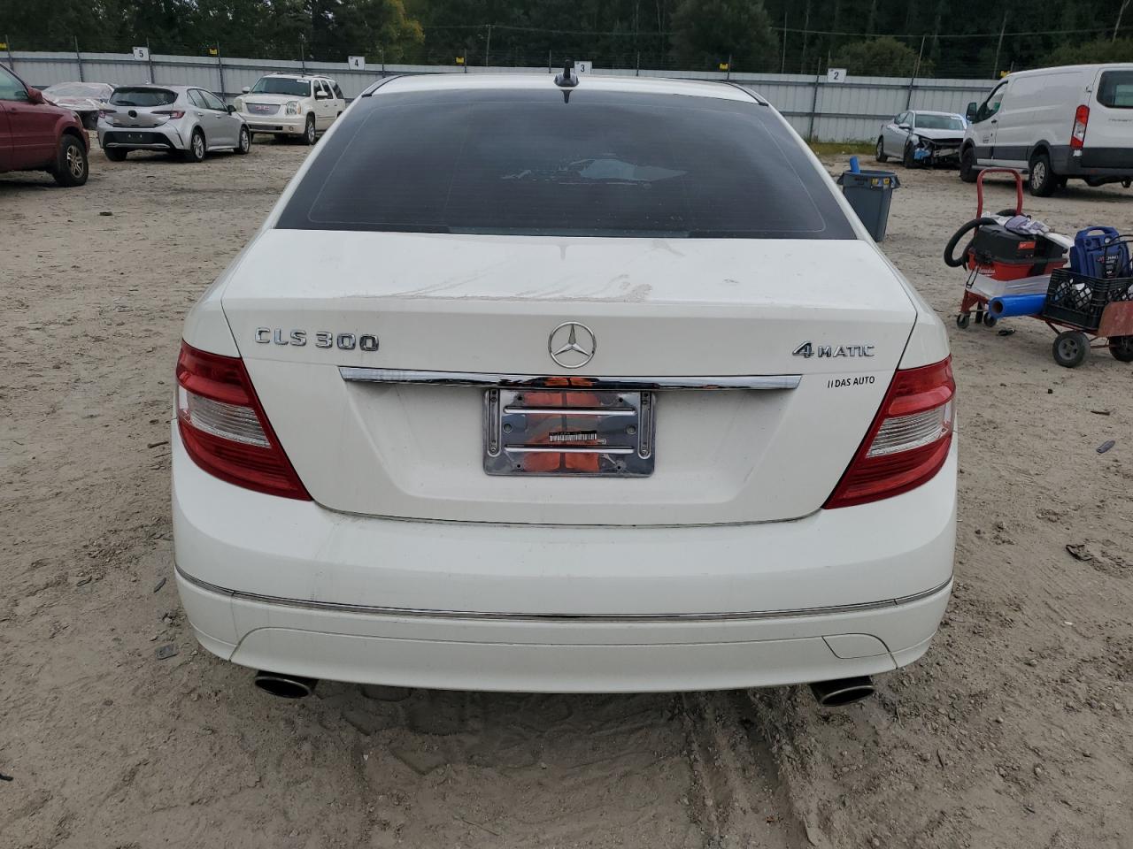 2011 Mercedes-Benz C 300 4Matic VIN: WDDGF8BB5BR152418 Lot: 82305995