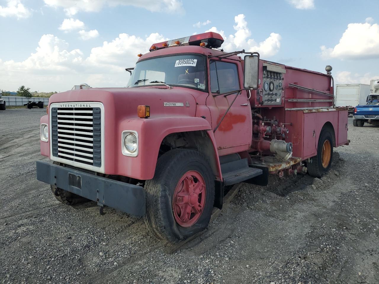 1978 International Loadstar - Fire Truck red   D0532HCA25048 photo #3