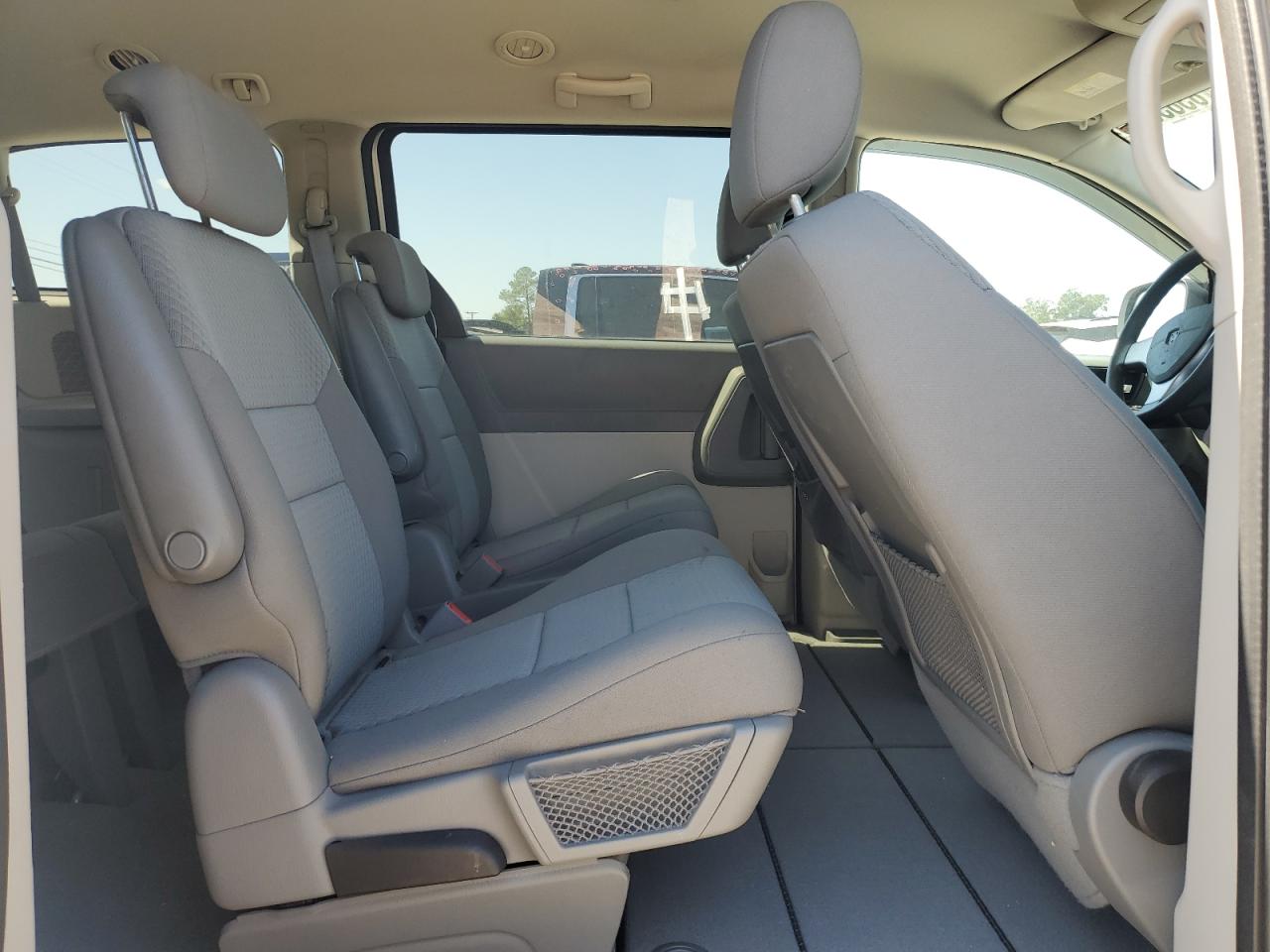 2010 Dodge Grand Caravan Se VIN: 2D4RN4DE4AR161693 Lot: 83836105