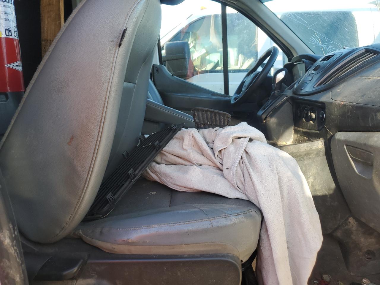 2017 Ford Transit T-250 VIN: 1FTYR1ZM1HKB34990 Lot: 85860035