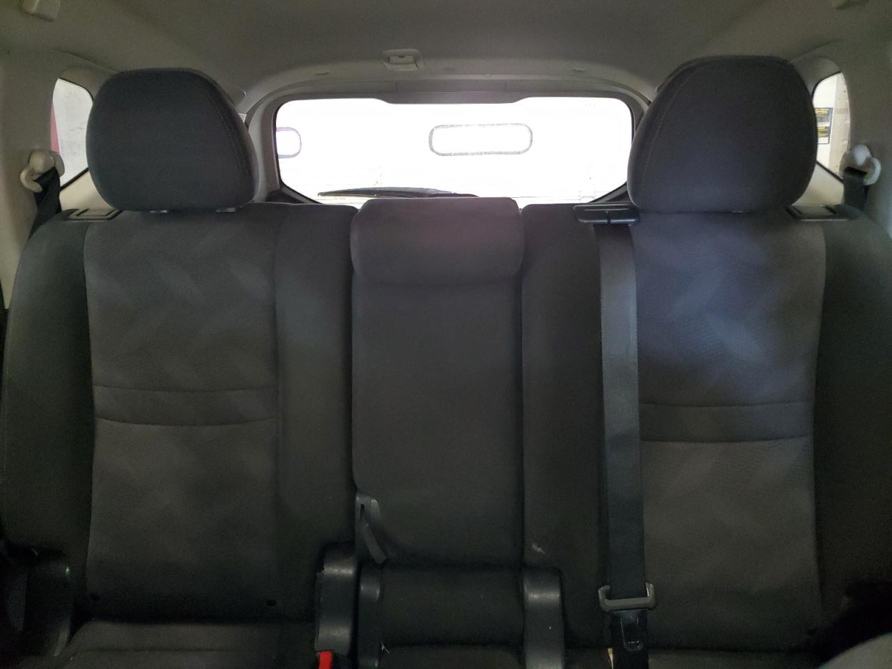 2015 Nissan Rogue S VIN: KNMAT2MV4FP518934 Lot: 82427775