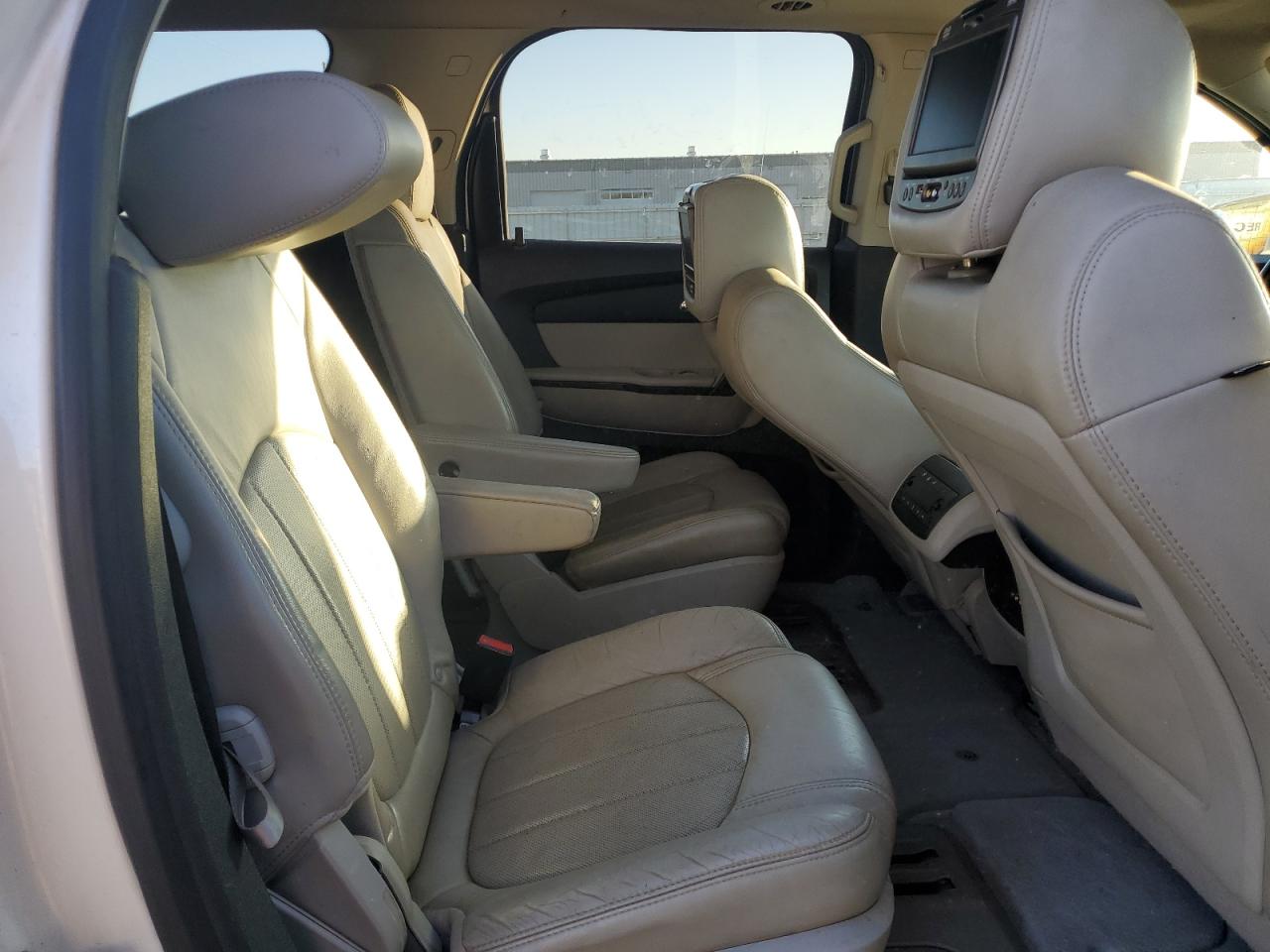 2012 GMC Acadia Denali VIN: 1GKKVTED5CJ207042 Lot: 82221925