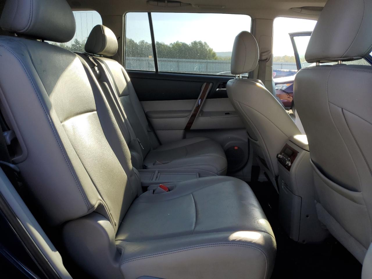 2013 Toyota Highlander Limited VIN: 5TDYK3EH4DS112770 Lot: 84450255