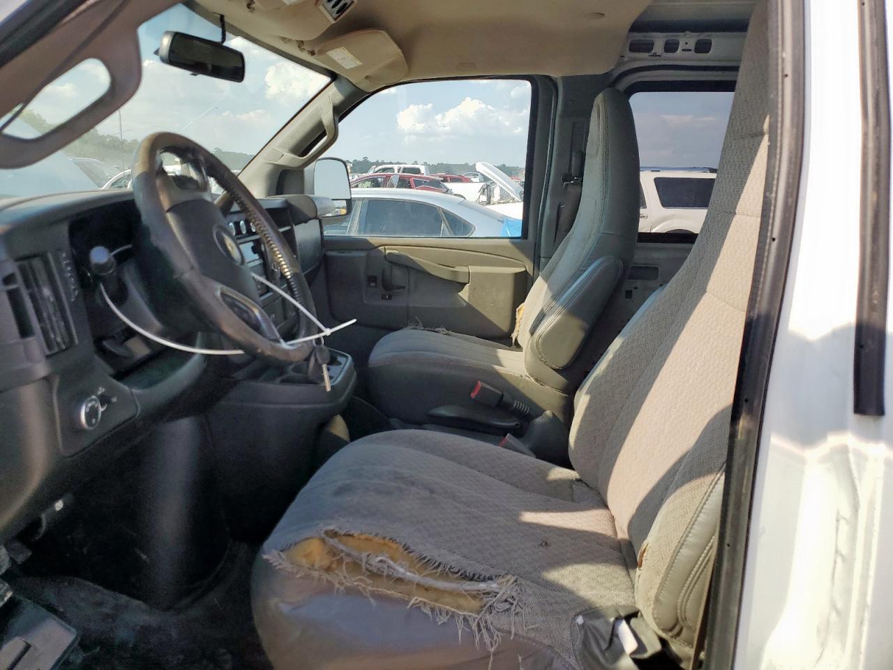 2019 Chevrolet Express G3500 VIN: 1GCZGHFG9K1221096 Lot: 84300495