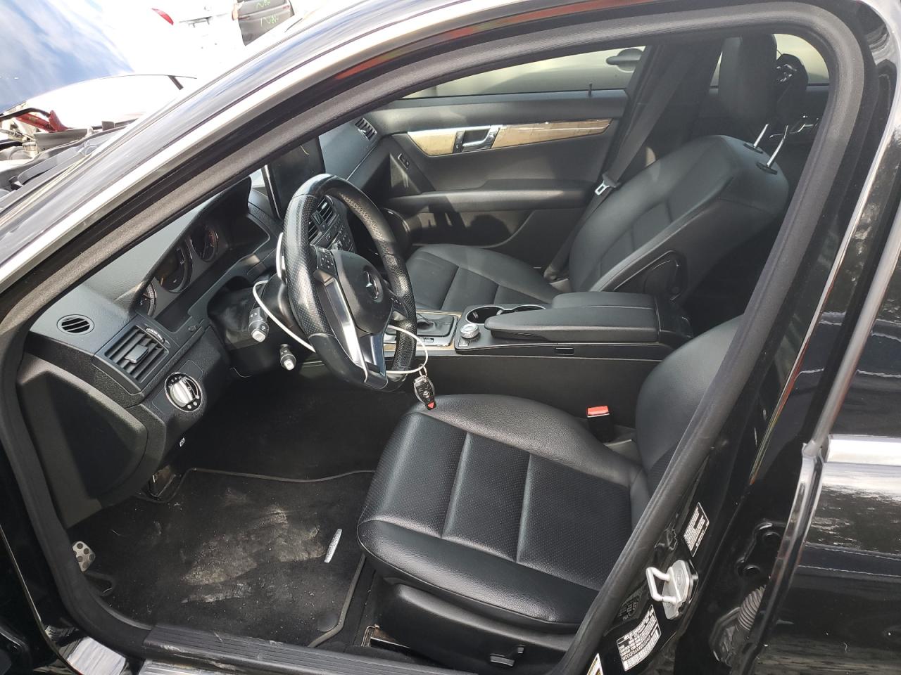 2008 Mercedes-Benz C 350 VIN: WDDGF56XX8R033468 Lot: 91061935