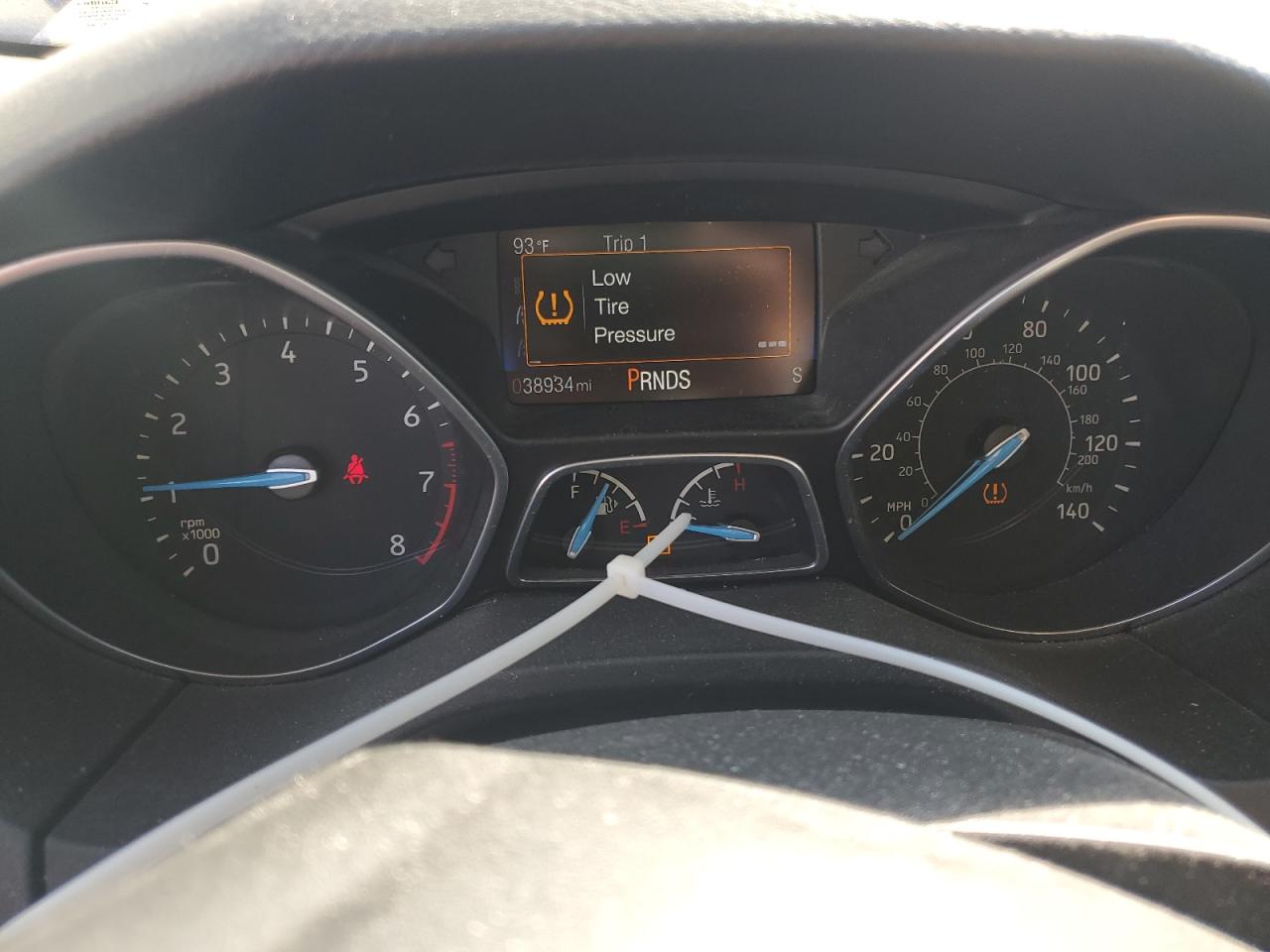 2015 Ford Focus Titanium VIN: 1FADP3J21FL363273 Lot: 85180025