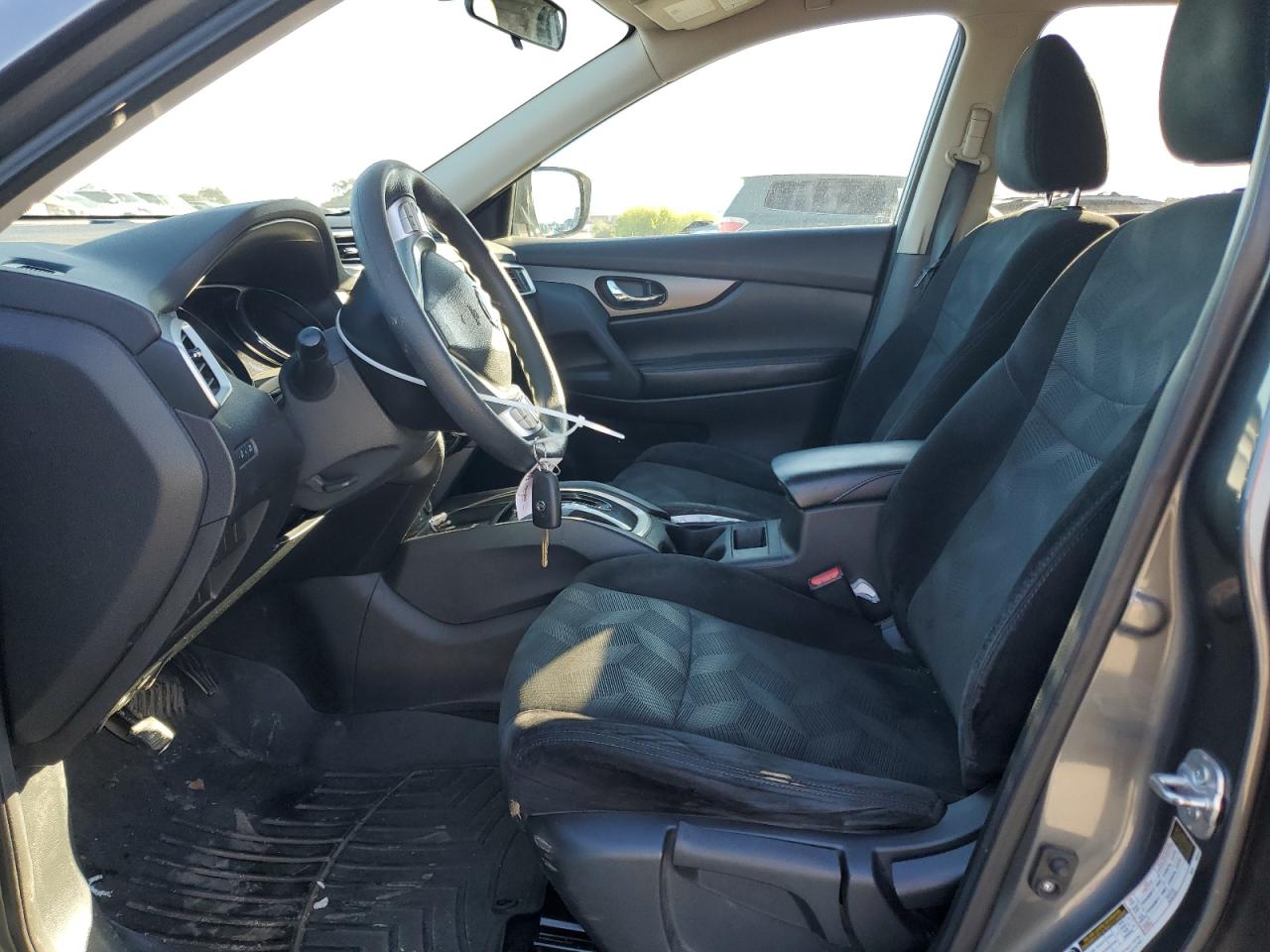 2016 Nissan Rogue S VIN: 5N1AT2MN1GC745311 Lot: 82239105