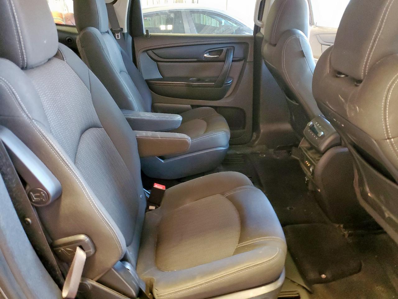 2016 Chevrolet Traverse Lt VIN: 1GNKRGKD4GJ142452 Lot: 84989125