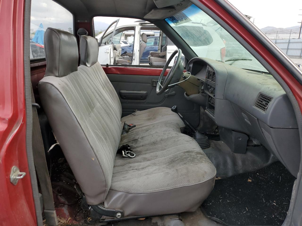 1992 Toyota Pickup 1/2 Ton Short Wheelbase VIN: JT4RN81A8N0088561 Lot: 82458485