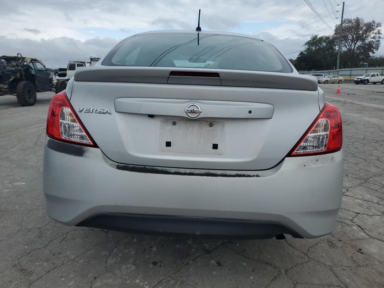 2018 Nissan Versa S VIN: 3N1CN7AP4JL885846 Lot: 85343845