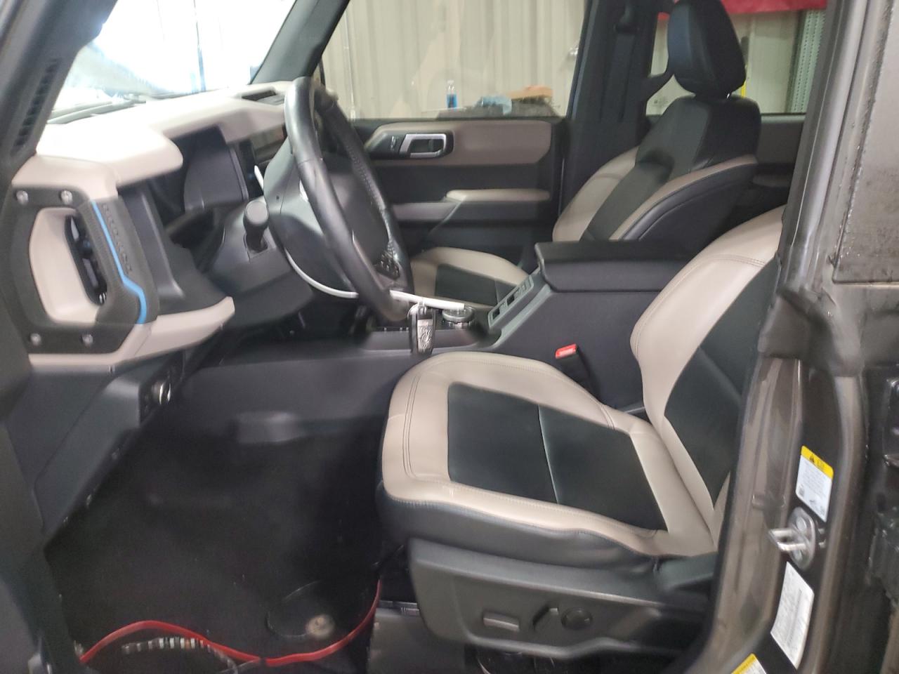 2022 Ford Bronco Base VIN: 1FMEE5DP5NLB82310 Lot: 84939275