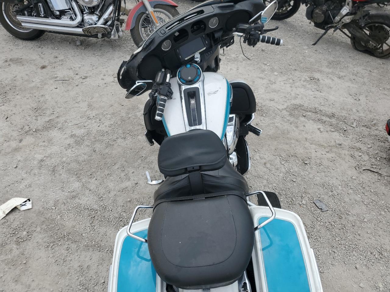 2017 Harley-Davidson Flhtcu Ultra Classic Electra Glide VIN: 1HD1FCC33HB635562 Lot: 85763915