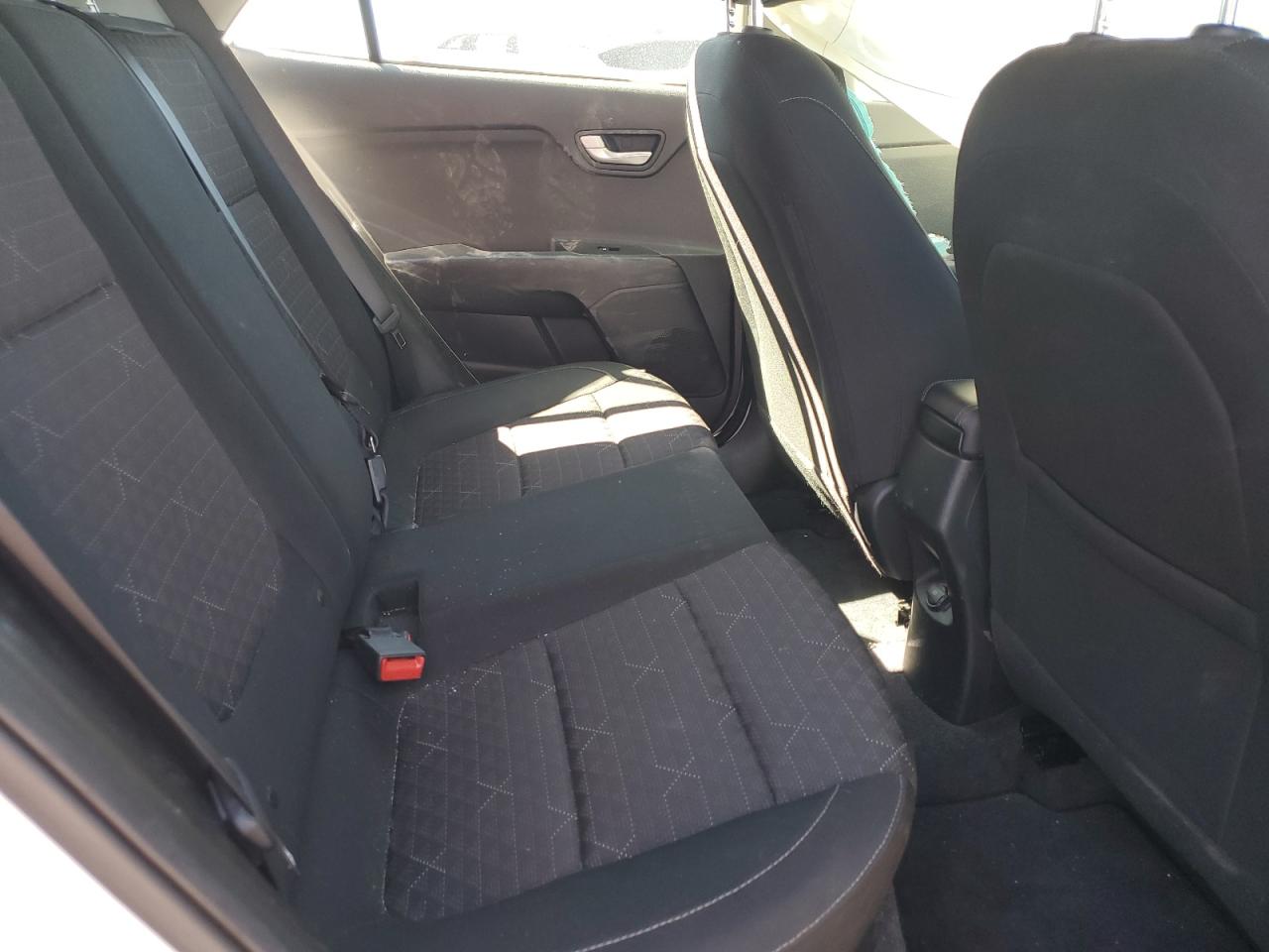2020 Kia Rio Lx VIN: 3KPA25AD8LE318294 Lot: 82176455