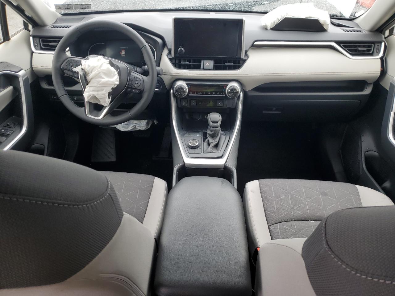 2025 Toyota Rav4 Xle VIN: JTMRWRFV7SD333076 Lot: 86323855