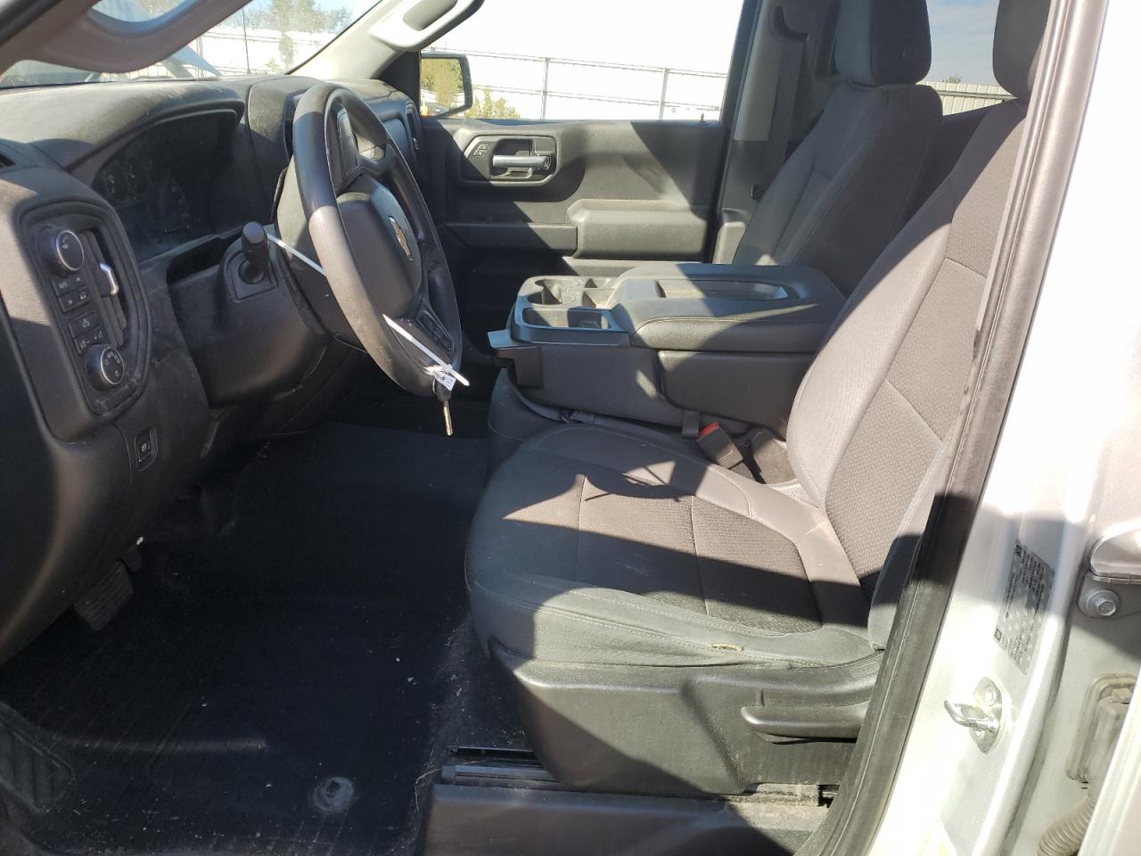 2019 Chevrolet Silverado K1500 Custom VIN: 1GCRYBEH9KZ327814 Lot: 82382315