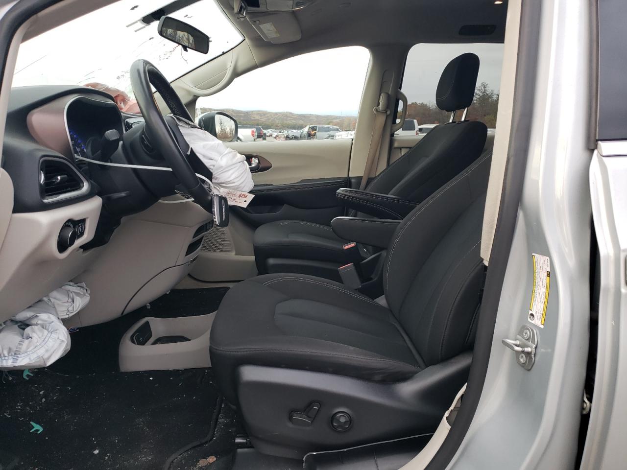 2022 Chrysler Voyager Lx VIN: 2C4RC1CG8NR213286 Lot: 85402665