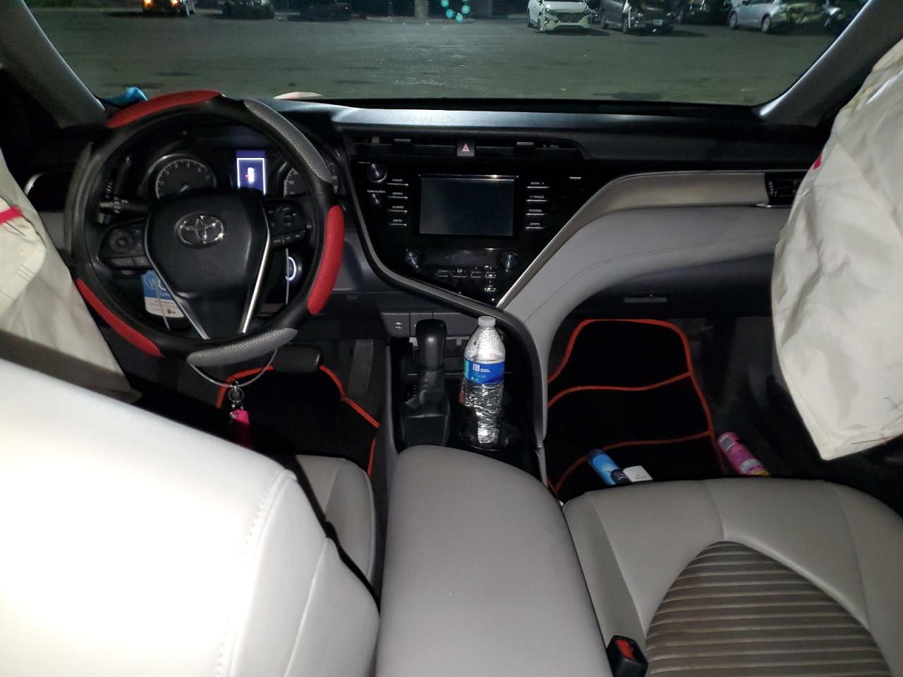 2018 Toyota Camry L VIN: 4T1B11HK4JU522668 Lot: 85251325