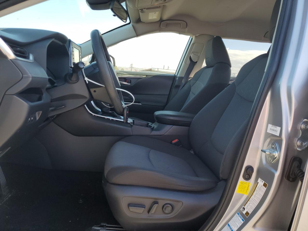 2020 Toyota Rav4 Xle VIN: JTMP1RFVXLJ028969 Lot: 82234175