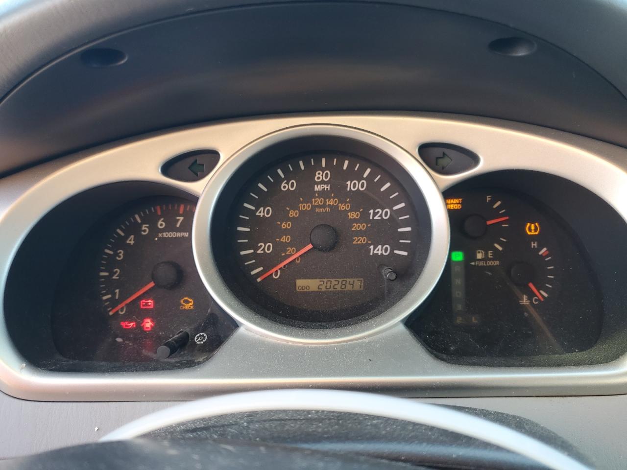 2004 Toyota Highlander Base VIN: JTEDP21A740024247 Lot: 84985995