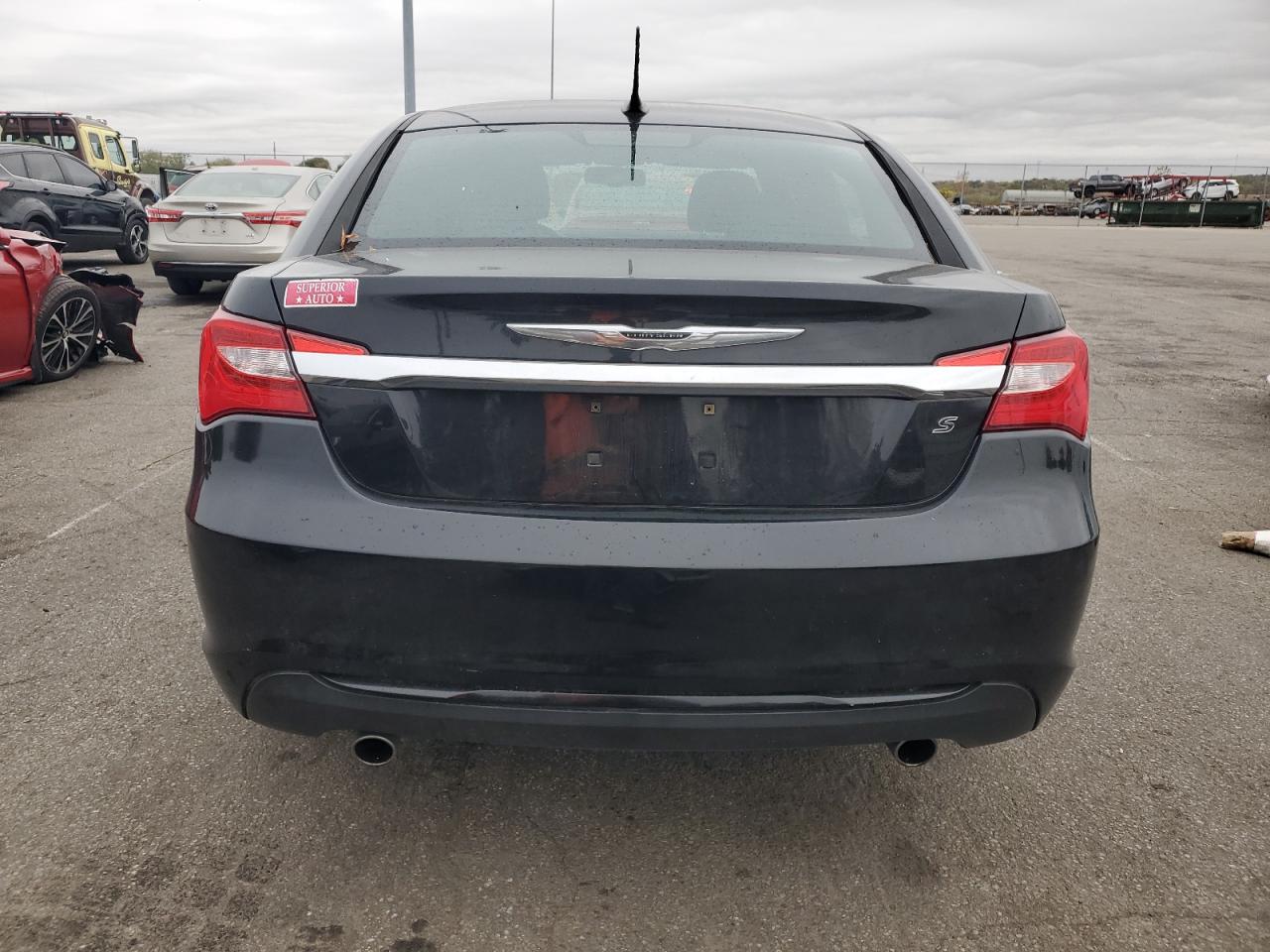 2011 Chrysler 200 S VIN: 1C3BC8FG8BN623167 Lot: 90426395