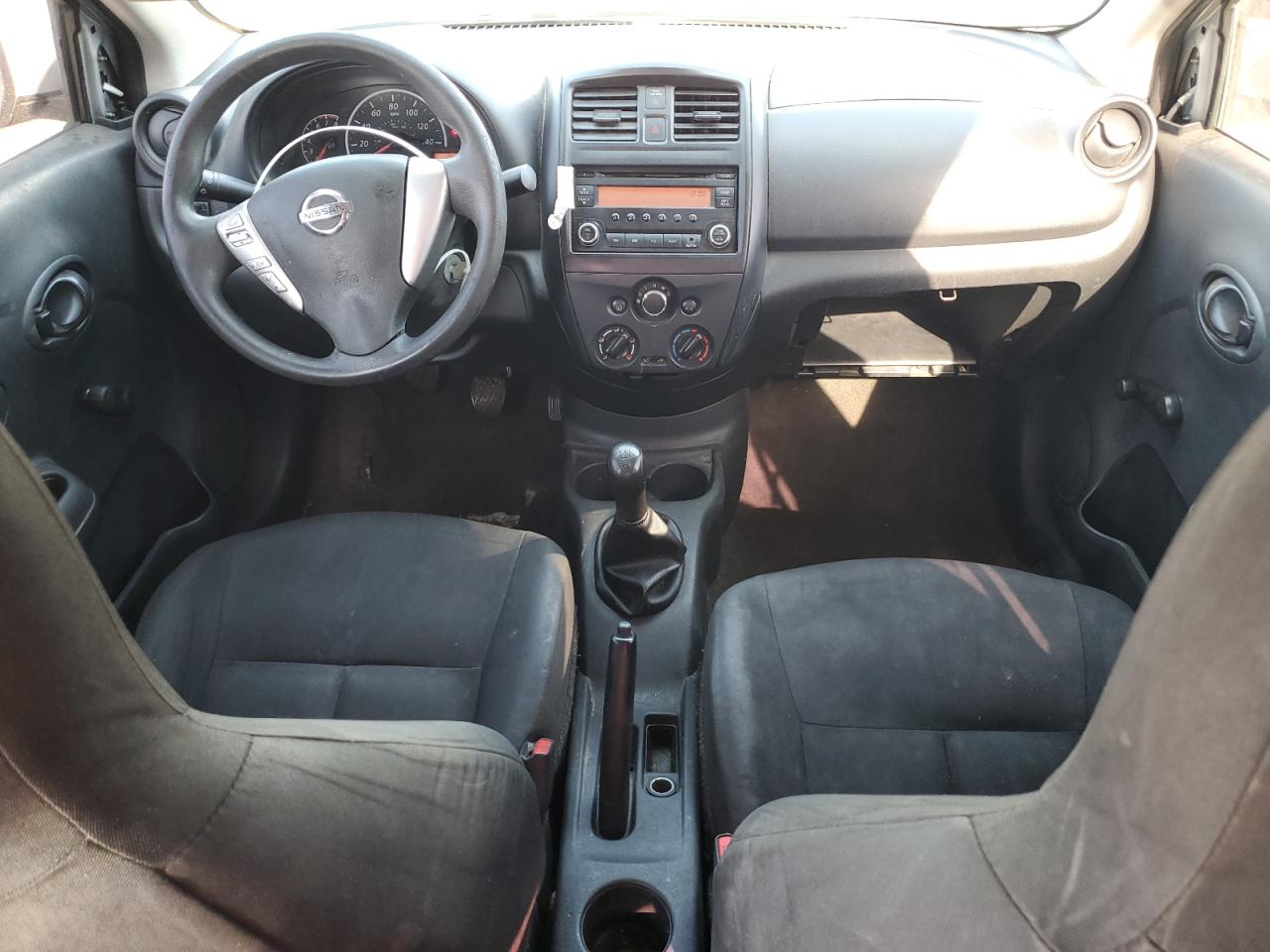 2016 Nissan Versa S VIN: 3N1CN7AP1GL879995 Lot: 82295145