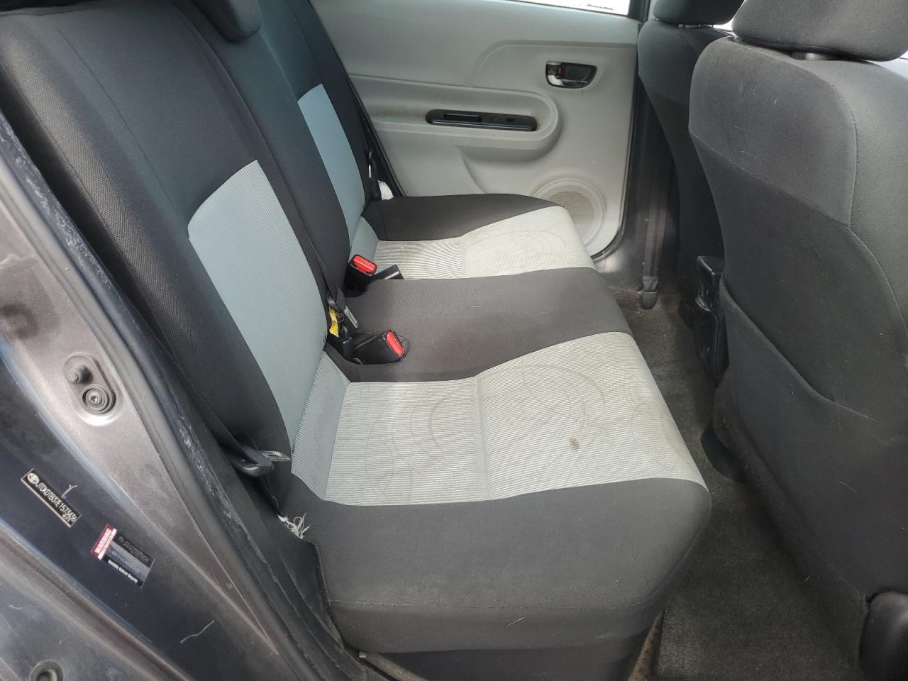 2014 Toyota Prius C VIN: JTDKDTB37E1573436 Lot: 85760175