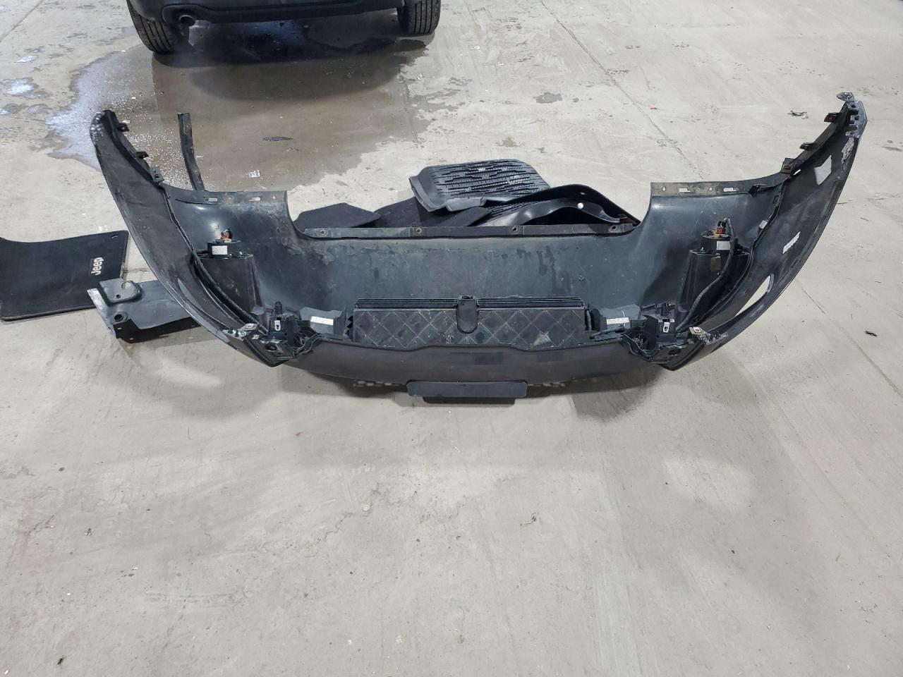 2017 Jeep Cherokee Latitude VIN: 1C4PJMCB6HW520230 Lot: 86224025