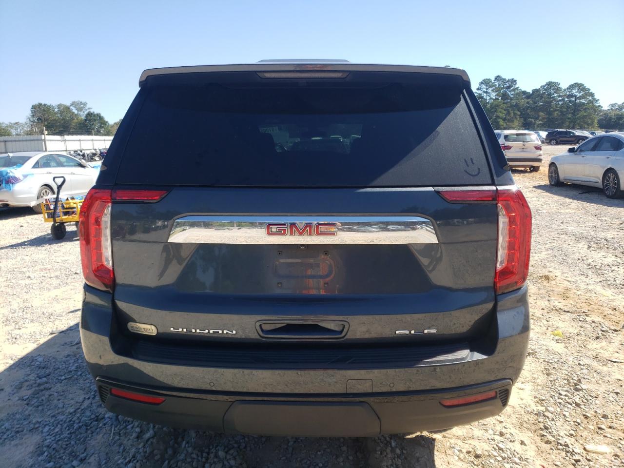 2021 GMC Yukon Sle VIN: 1GKS1AKD2MR375518 Lot: 87006325