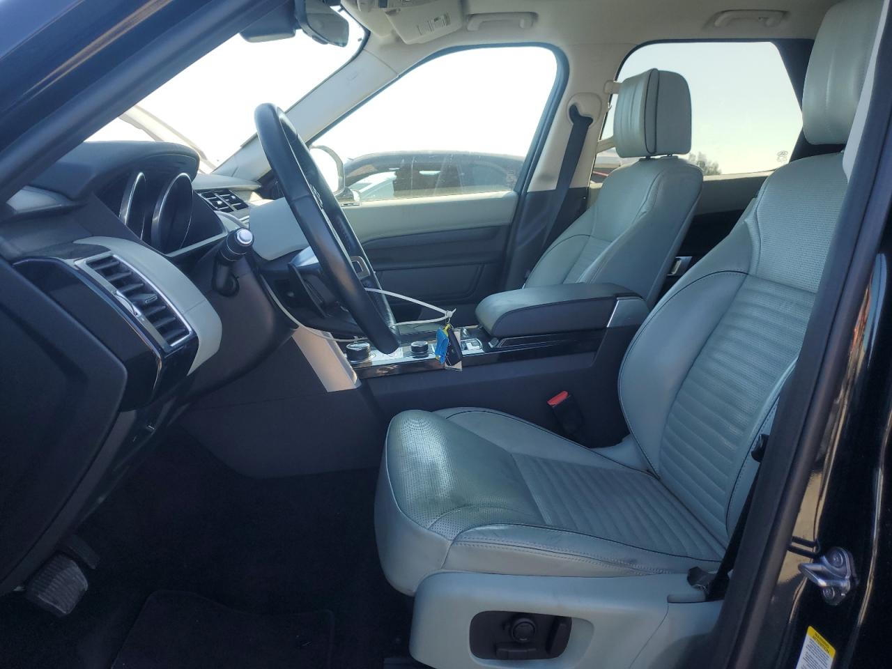 2017 Land Rover Discovery Hse Luxury VIN: SALRHBBV4HA018827 Lot: 85794065