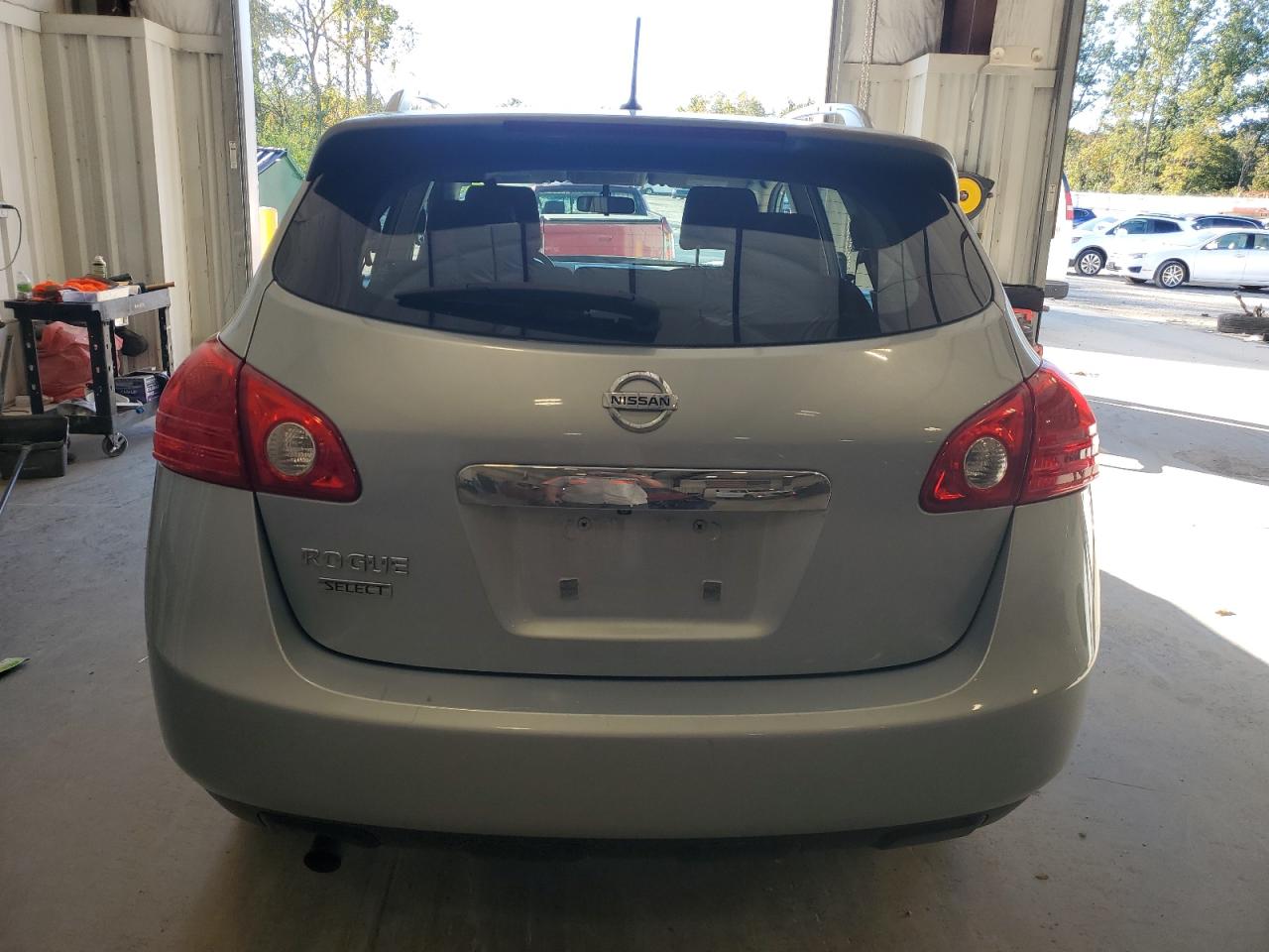 2015 Nissan Rogue Select S VIN: JN8AS5MT9FW156628 Lot: 82203165