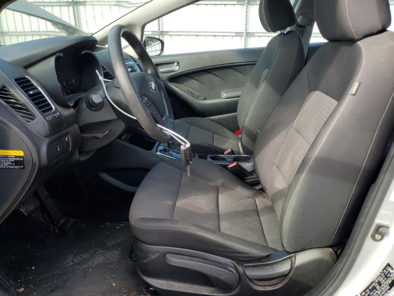 2017 Kia Forte Lx VIN: 3KPFL4A7XHE043462 Lot: 85153235