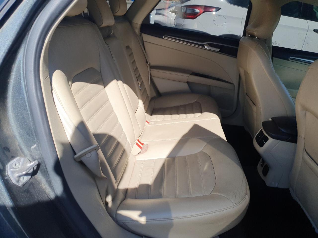 2015 Ford Fusion Se Phev VIN: 3FA6P0PUXFR253629 Lot: 82255375