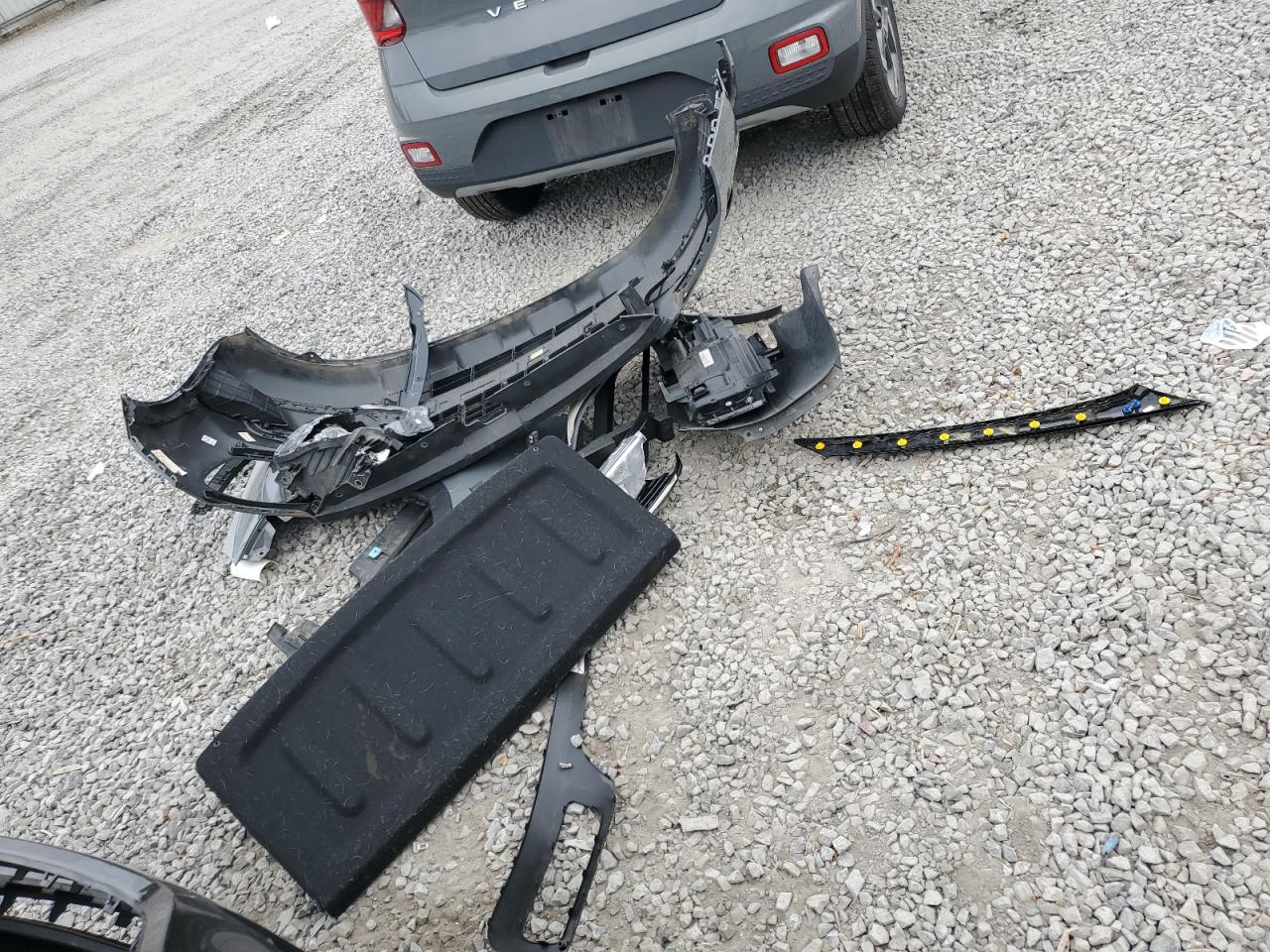 2022 Hyundai Venue Sel VIN: KMHRC8A38NU133123 Lot: 85143485