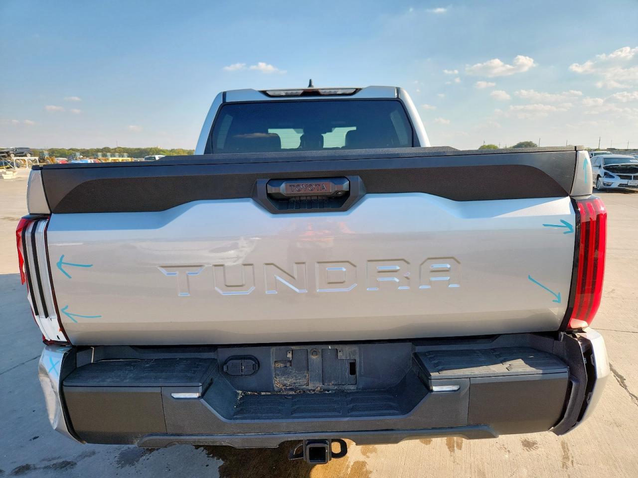 2025 Toyota Tundra Crewmax Sr VIN: 5TFKB5AB4SX045159 Lot: 83864645