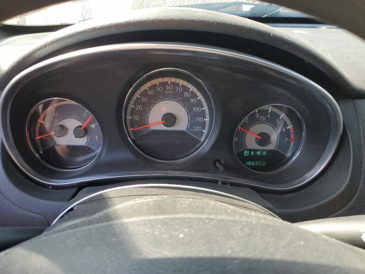 2012 Chrysler 200 Lx VIN: 1C3CCBAB1CN318589 Lot: 85273925