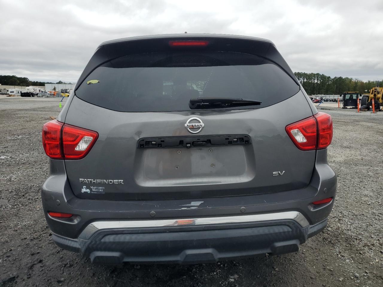 2018 Nissan Pathfinder S VIN: 5N1DR2MN8JC628912 Lot: 82449975