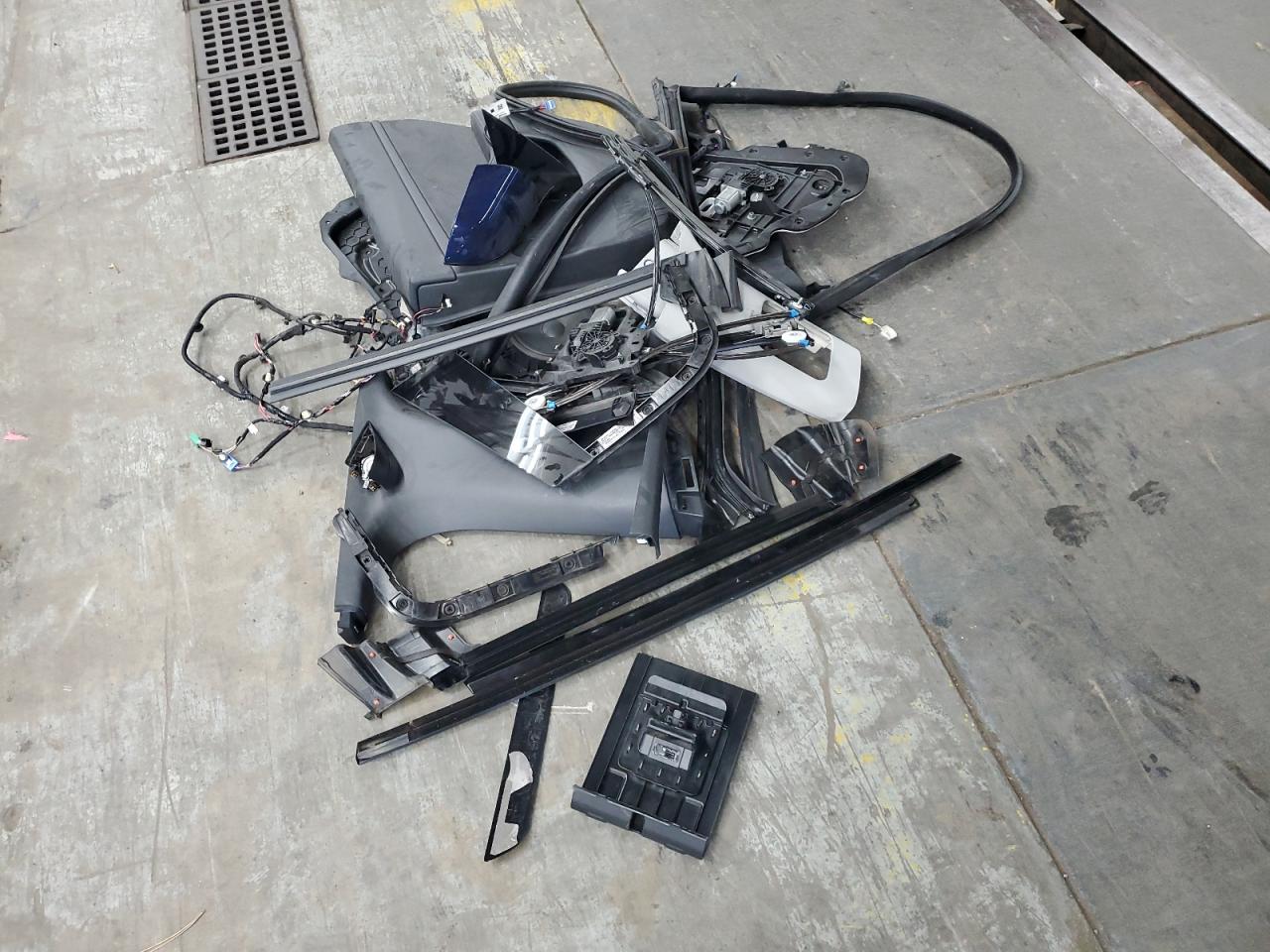 2023 Tesla Model 3 VIN: 5YJ3E1EB7PF691604 Lot: 85392735