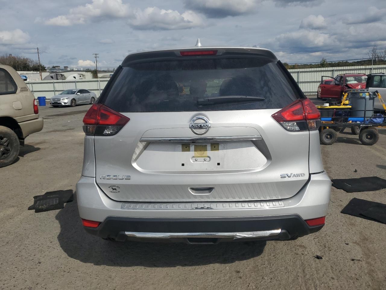 2018 Nissan Rogue S VIN: JN8AT2MVXJW343804 Lot: 82321185
