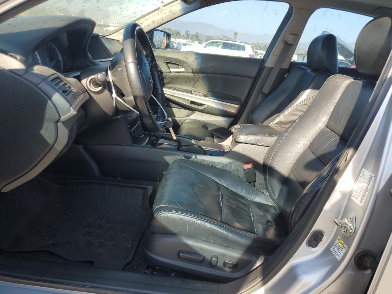 2010 Honda Accord Exl VIN: 1HGCP2F86AA050271 Lot: 84939005