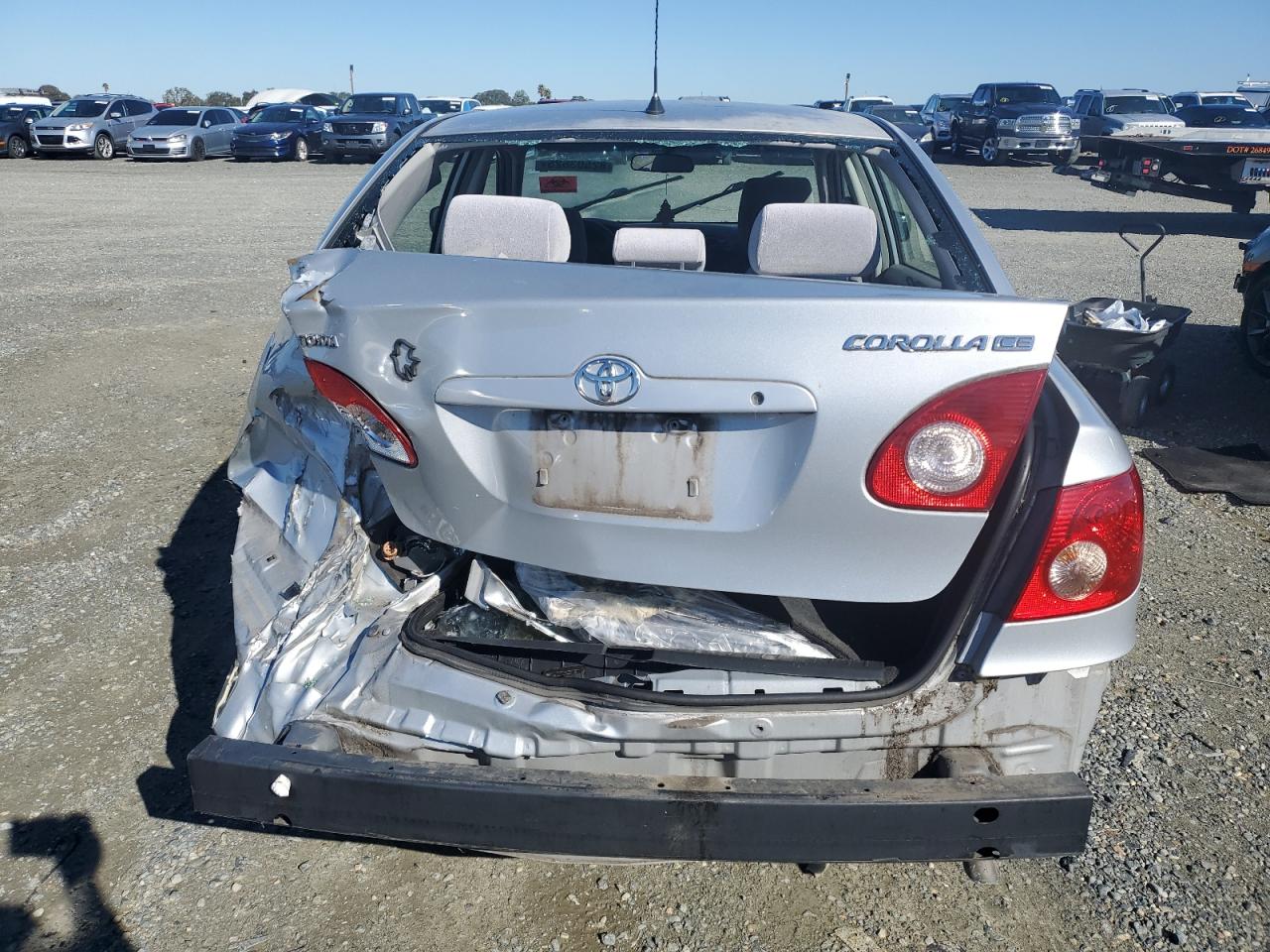 2005 Toyota Corolla Ce VIN: 1NXBR32E65Z418437 Lot: 82503625