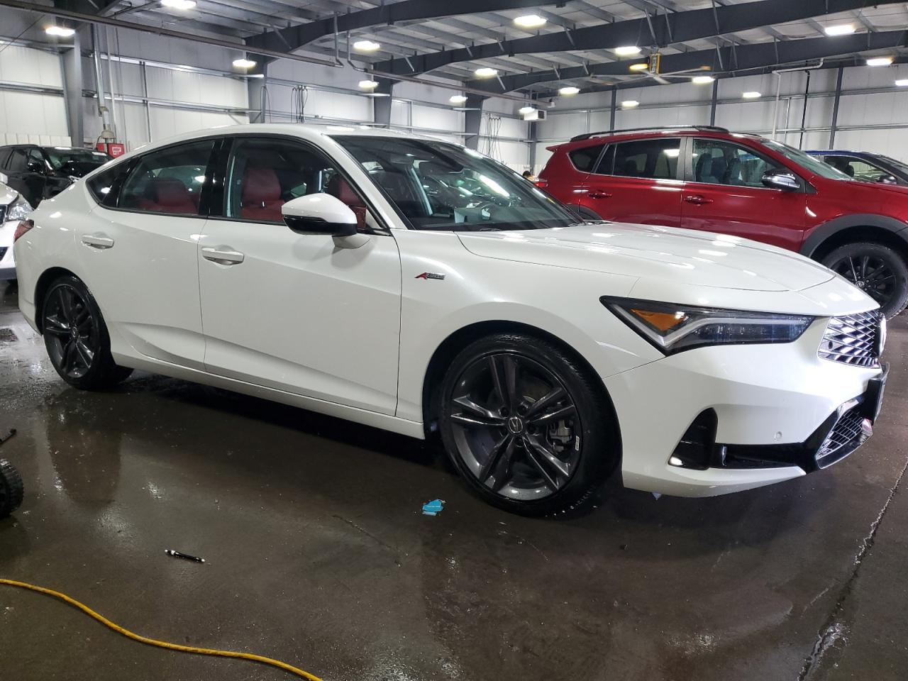 Фото: 19UDE4H62RA009763