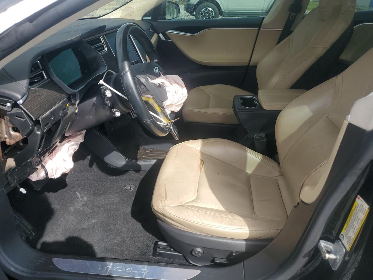 2015 Tesla Model S 85D VIN: 5YJSA1H27FF098634 Lot: 85361935