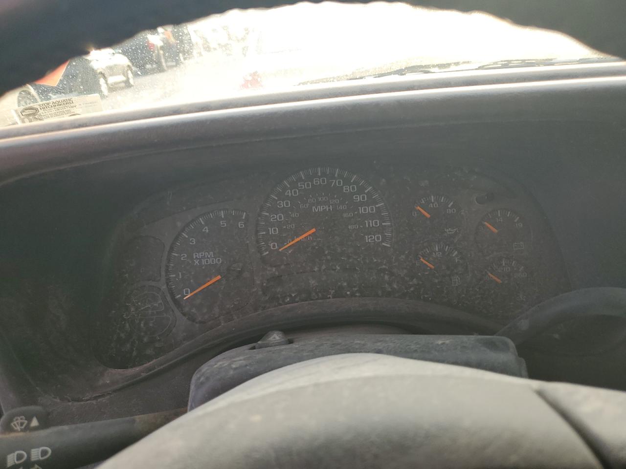 2004 Chevrolet Tahoe K1500 VIN: 1GNEK13T74R298440 Lot: 82432135