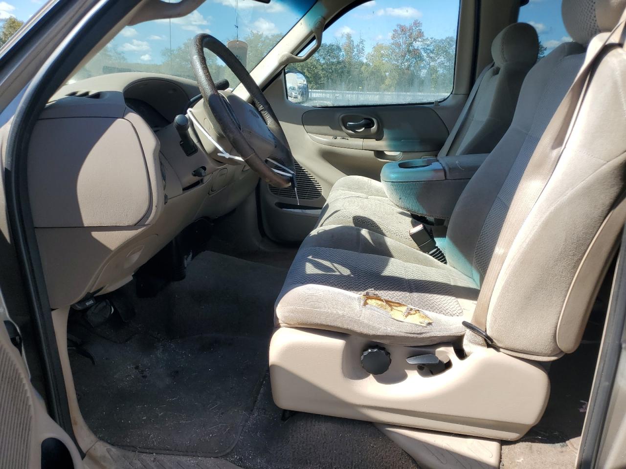 2002 Ford F150 VIN: 2FTRX07W92CA22300 Lot: 82280605