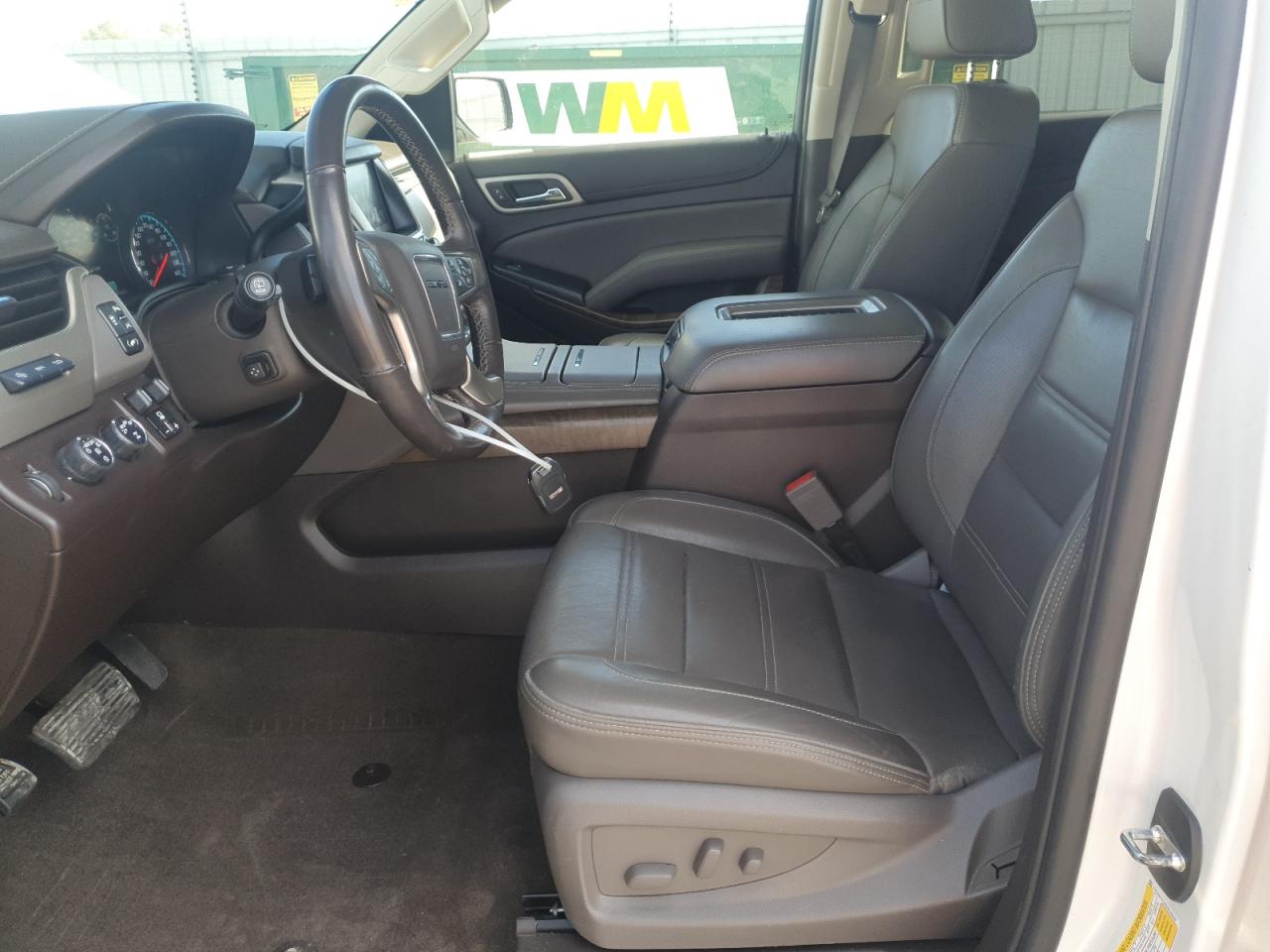 2019 GMC Yukon Xl Denali VIN: 1GKS2HKJ4KR128087 Lot: 84220225