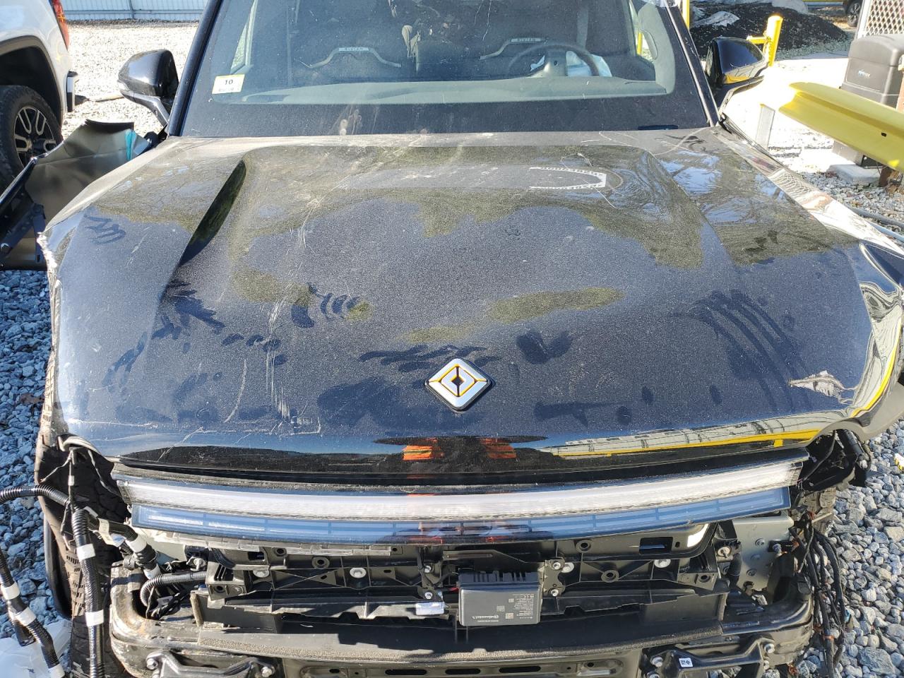 2025 Rivian R1S Adventure VIN: 7PDSGBBA4SN049898 Lot: 86064825