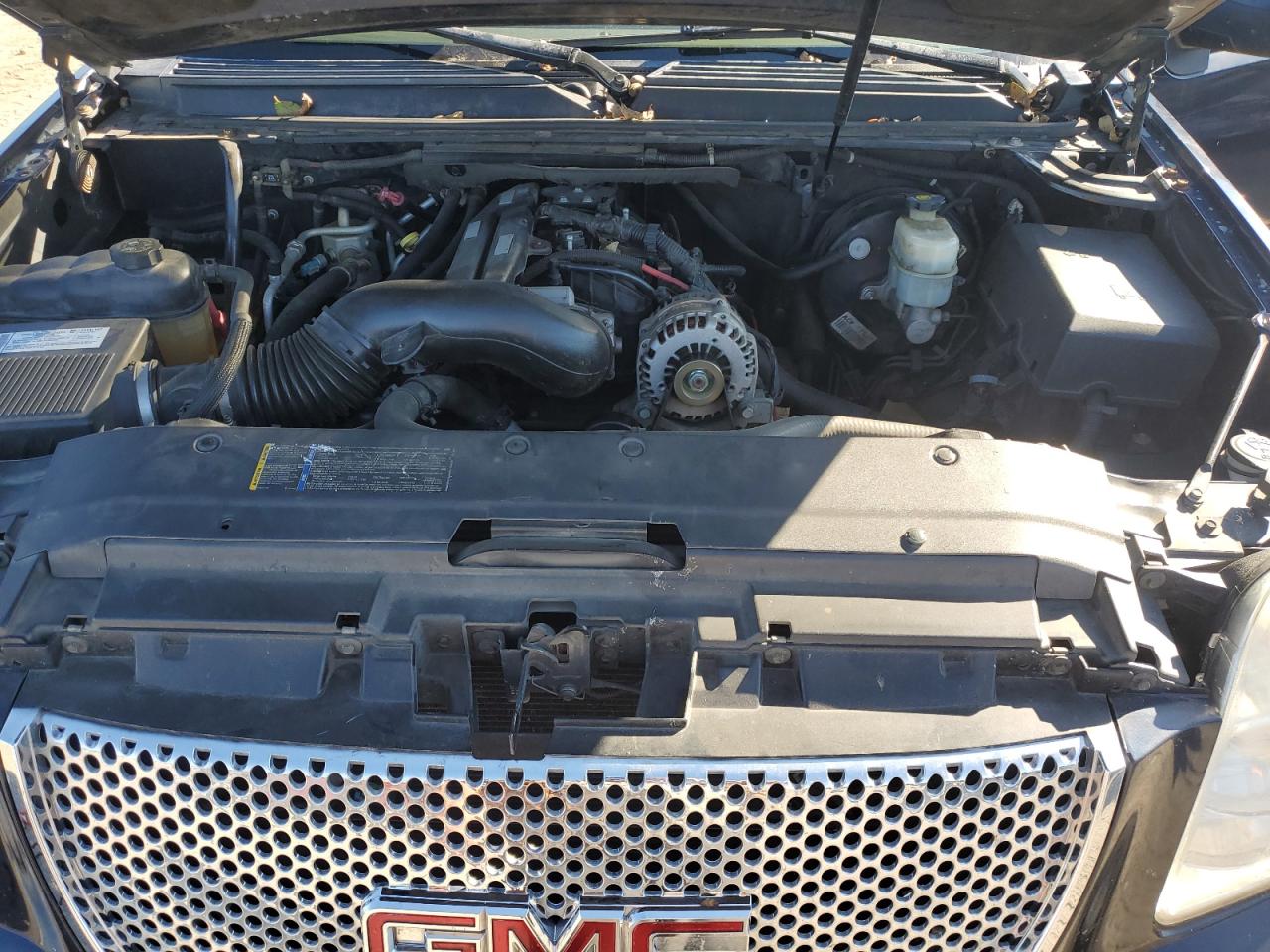 2007 GMC Yukon VIN: 1GKFC13067J253447 Lot: 89532195