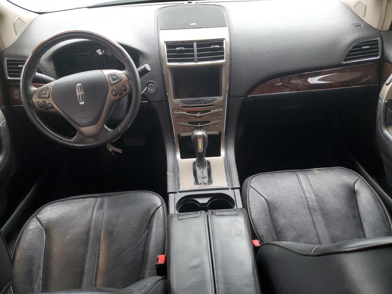 2011 Lincoln Mkx VIN: 2LMDJ8JK8BBJ15007 Lot: 85481835