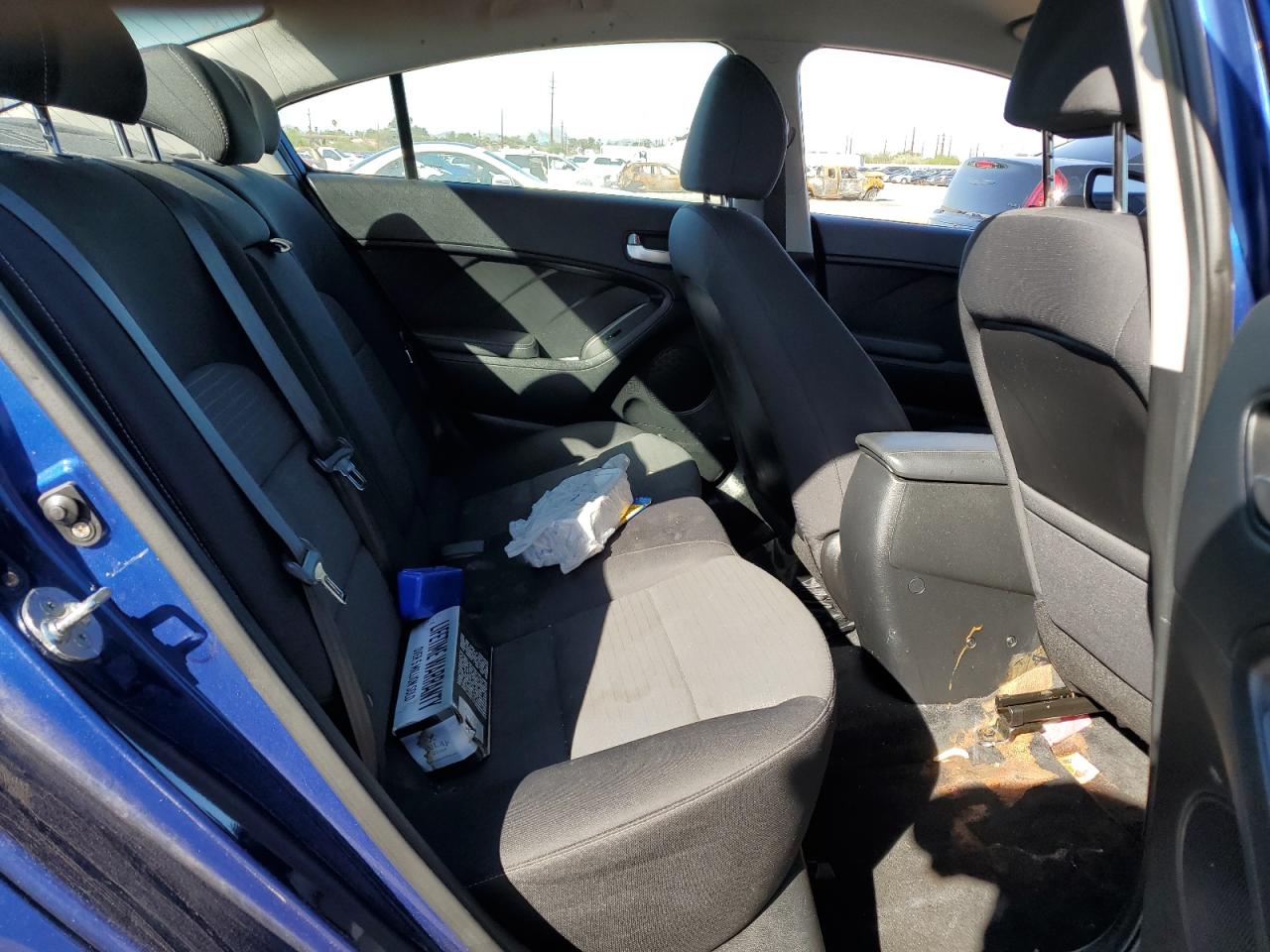 2018 Kia Forte Lx VIN: 3KPFL4A70JE165950 Lot: 86182675