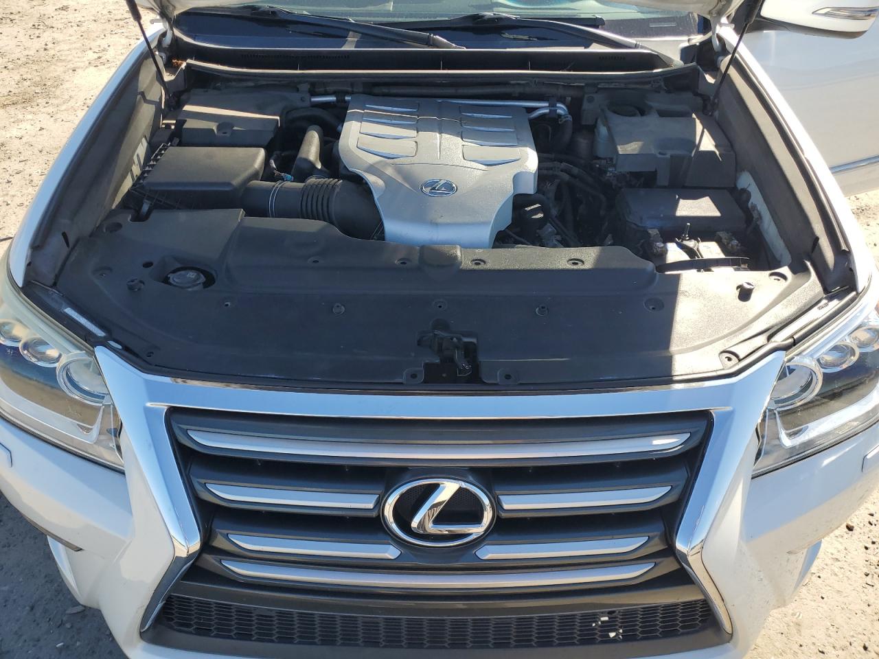 2015 Lexus Gx 460 VIN: JTJBM7FX1F5117041 Lot: 84700915